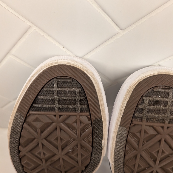 Light Gray Converse - Picture 11 of 11